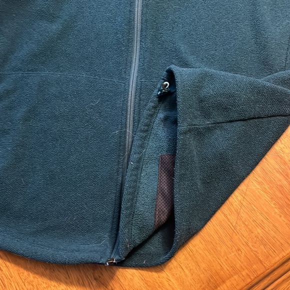 MEC zip up fleece - Picture 4 of 5